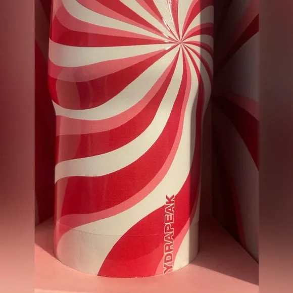 Hydrapeak Water Bottle - 32 oz - Picture 2 of 3